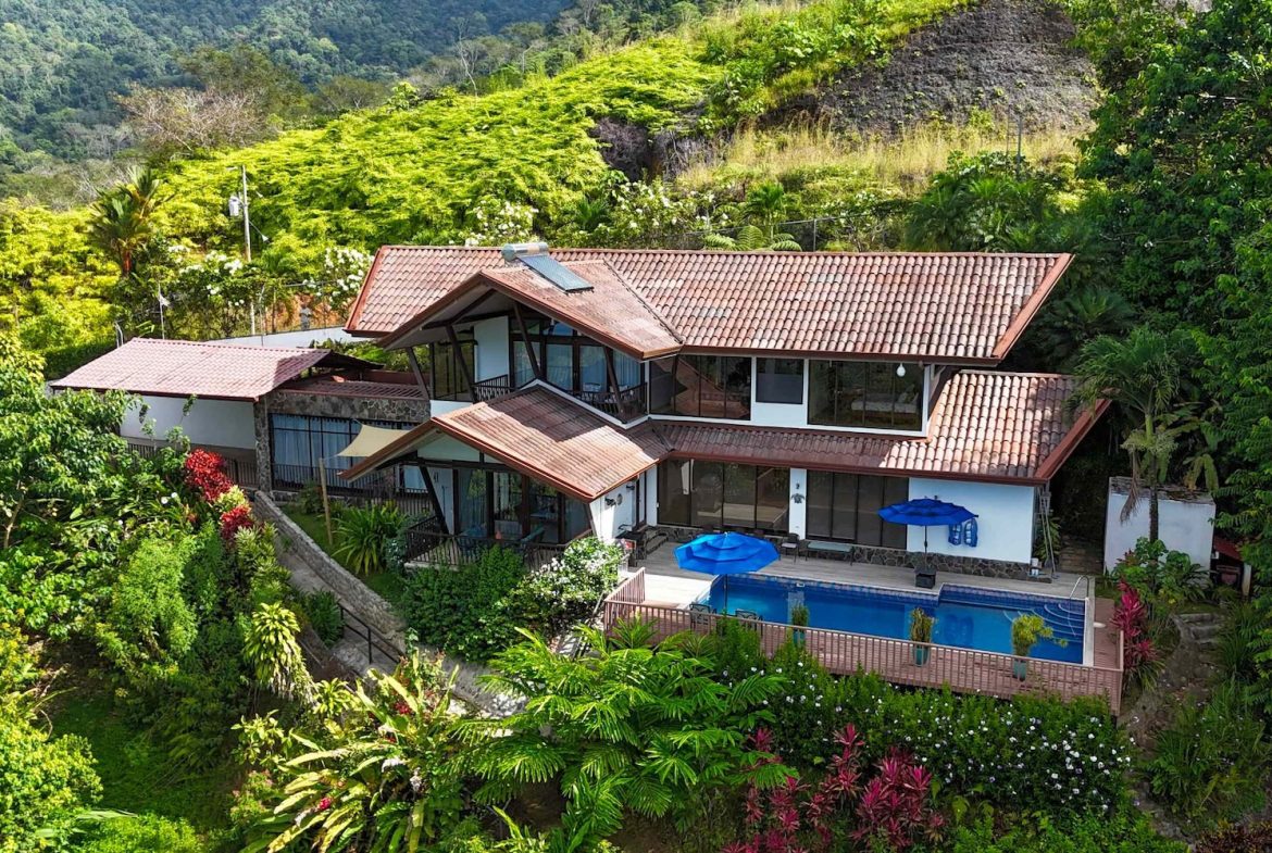 MOUNTAIN PROPERTY WITH FOUR BEDROOM WITH OCEAN VIEWS, IN OJOCHAL – 0.37 ACRES, Uvita, Costa Rica — photo 2