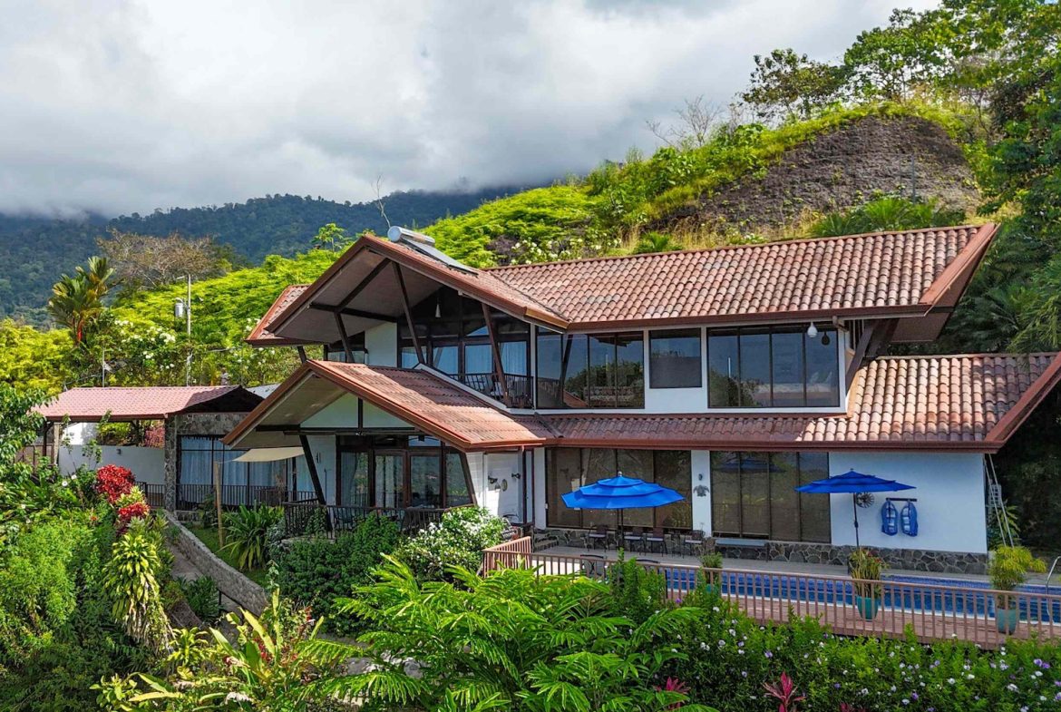 MOUNTAIN PROPERTY WITH FOUR BEDROOM WITH OCEAN VIEWS, IN OJOCHAL – 0.37 ACRES, Uvita, Costa Rica — photo 3