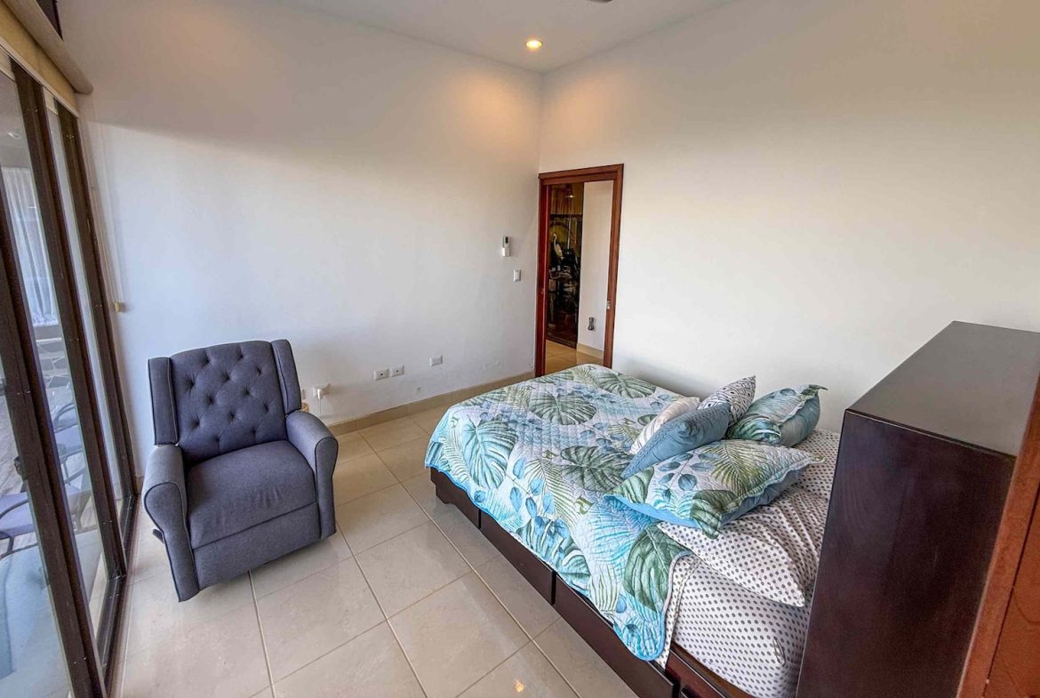 MOUNTAIN PROPERTY WITH FOUR BEDROOM WITH OCEAN VIEWS, IN OJOCHAL – 0.37 ACRES