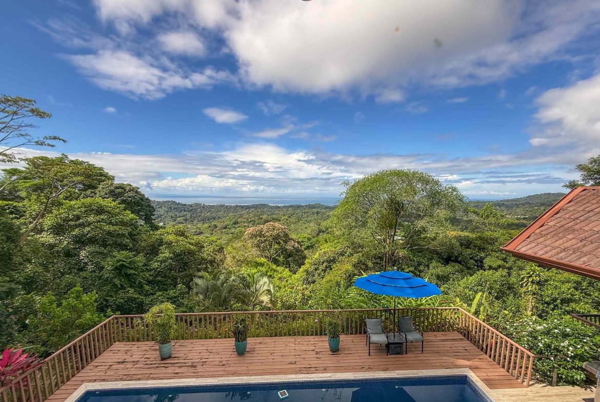 MOUNTAIN PROPERTY WITH FOUR BEDROOM WITH OCEAN VIEWS, IN OJOCHAL – 0.37 ACRES
