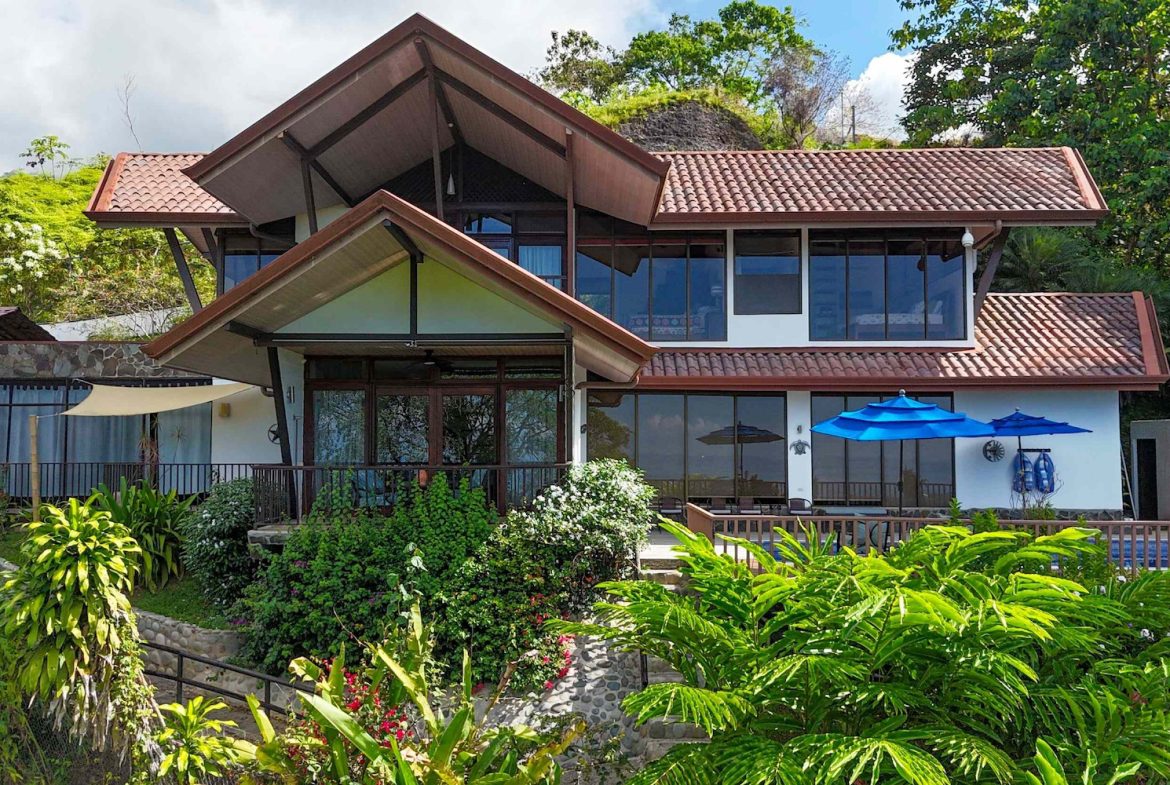MOUNTAIN PROPERTY WITH FOUR BEDROOM WITH OCEAN VIEWS, IN OJOCHAL – 0.37 ACRES, Uvita, Costa Rica — photo 4