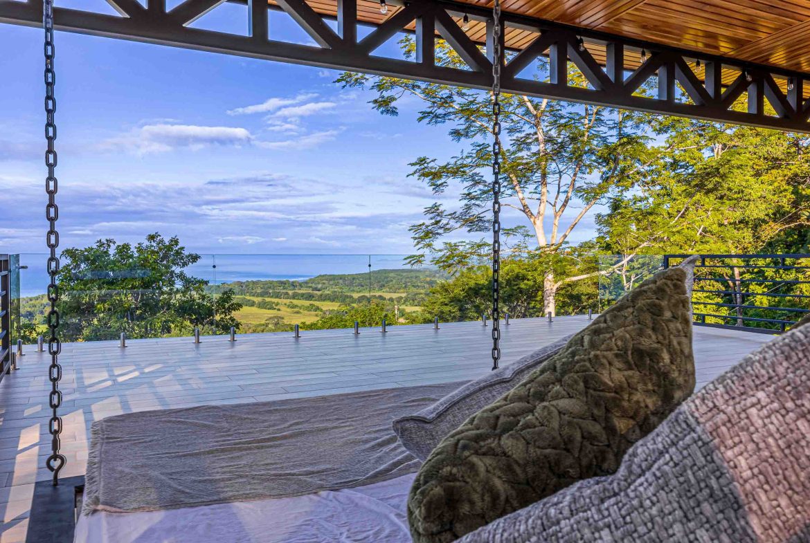 PROPERTY WITH FOUR BEDROOM AND SUNSET VIEWS SURROUNDED IN OF THE NATURE, IN HATILLO – 1.42 ACRES