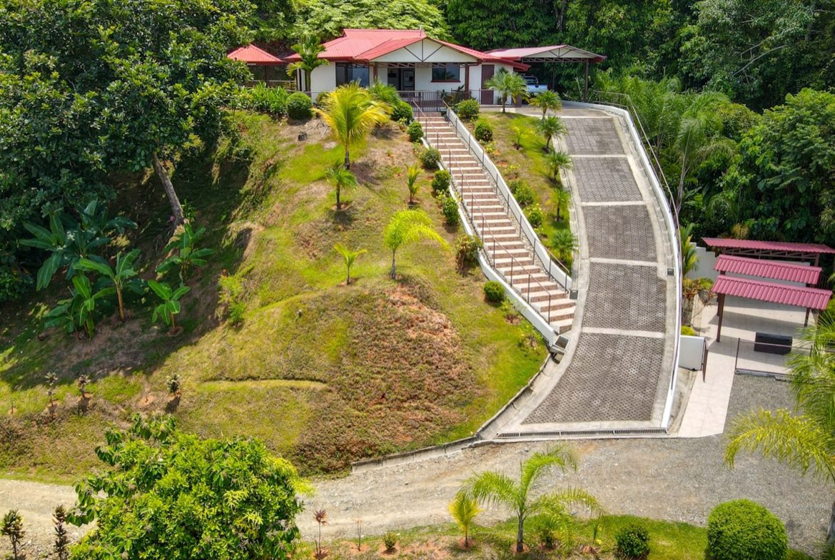 PROPERTY WITH TWO BEDROOMS AND OCEAN FRONT VIEWS, IN BALLENA – 1 ACRE, Uvita, Costa Rica — photo 2