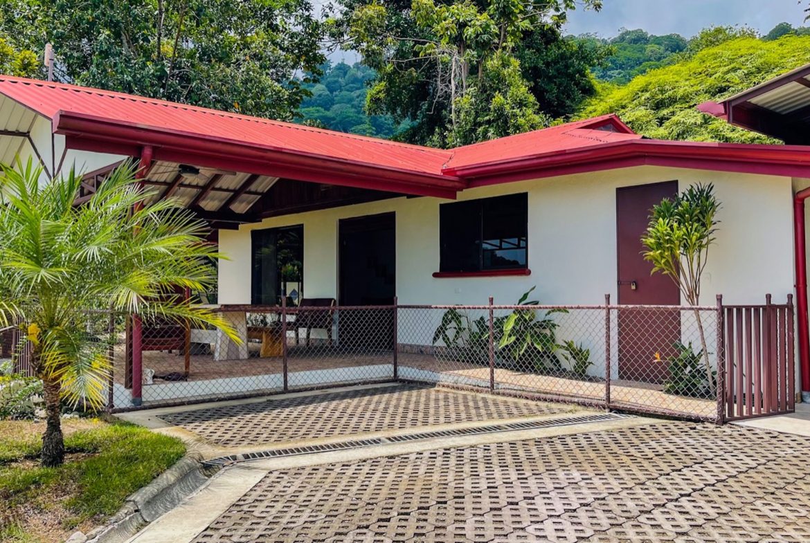 PROPERTY WITH TWO BEDROOMS AND OCEAN FRONT VIEWS, IN BALLENA – 1 ACRE, Uvita, Costa Rica — photo 4