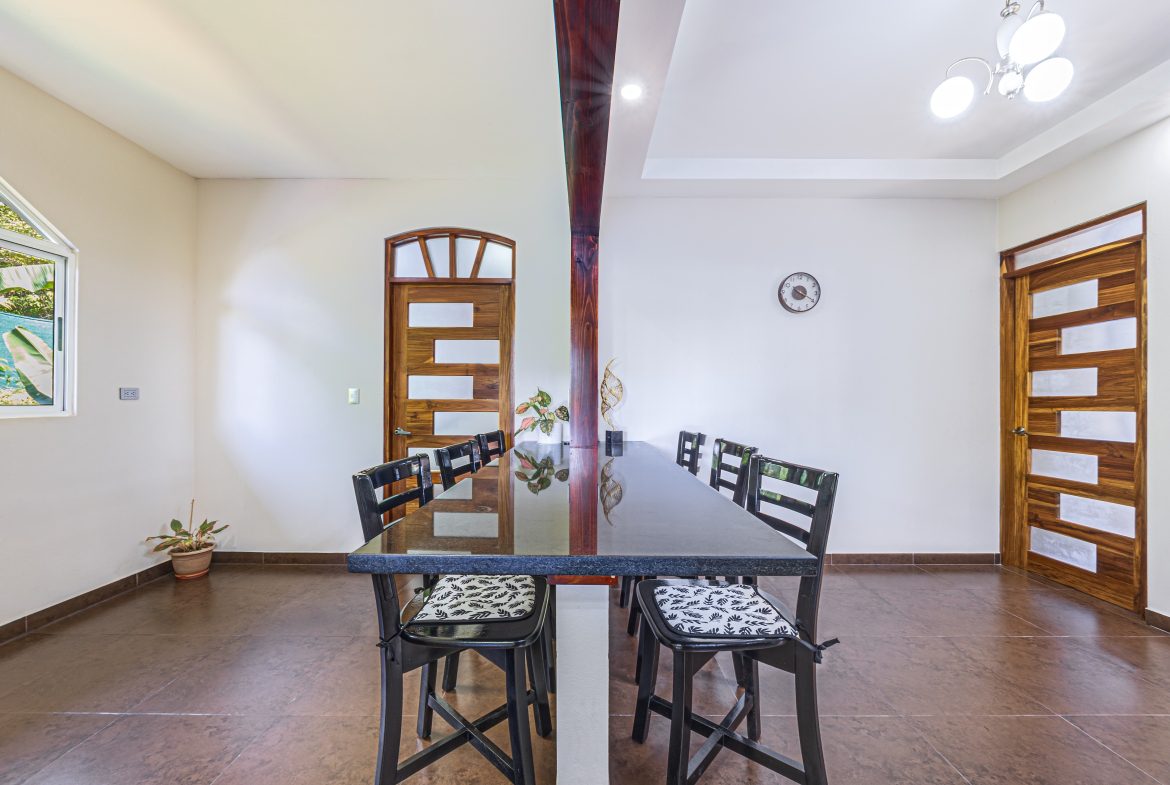 BEAUTIFUL PROPERTY WITH FIVE BEDROOMS, IN LOS LAURELES  STREET UVITA – 0.23 ACRES