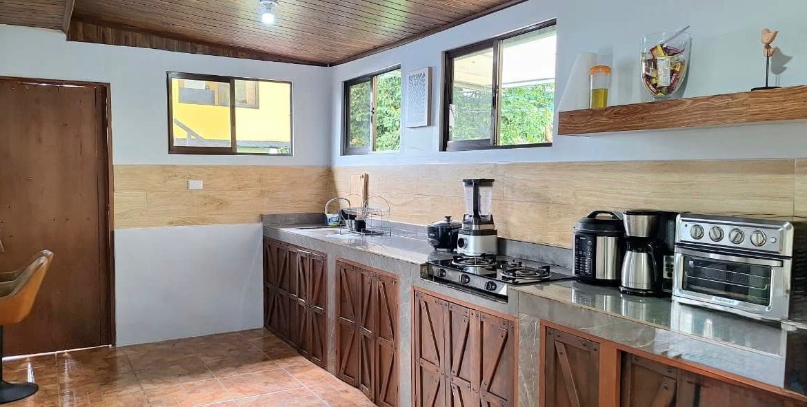 AFFORDABLE AND BEAUTIFUL CHIRRIPO VIEW 2-BEDROOM HOME IN MIRAVALLES ON 0.15 ACRES, Uvita, Costa Rica — photo 5