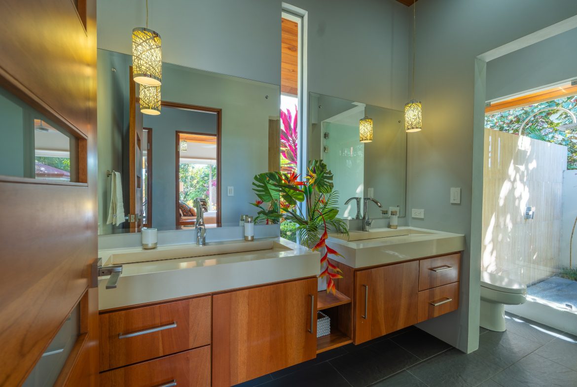 CASA HORIZON BLUE PROPERTY WITH THREE BEDROOM AND OCEAN VIEWS, IN OJOCHAL – 0.25 ACRES