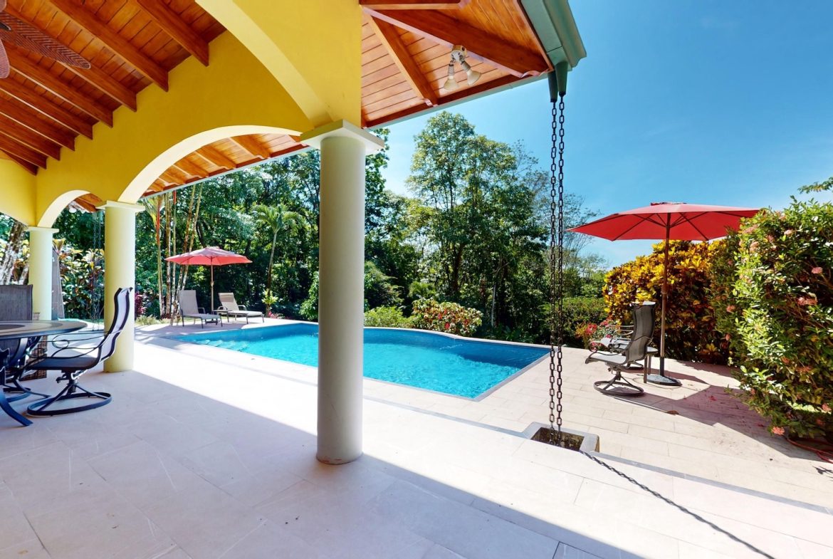 JUNGLE PROPERTY WITH THREE BEDROOM IN CINCO VENTANAS – 1.5 ACRES, Uvita, Costa Rica — photo 6