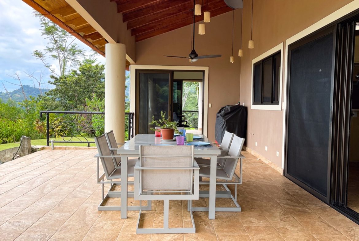 PROPERTY WITH FIVE BEDROOM IN OJOCHAL WITH SUNSET VIEWS – 0.65 ACRES, Uvita, Costa Rica — photo 6
