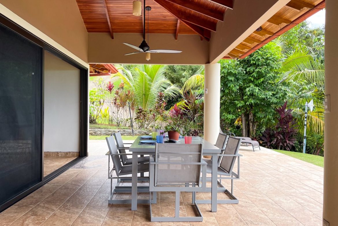 RESIDENCE WITH ADDITIONAL LAND: A UNIQUE OPPORTUNITY, IN OJOCHAL – 1.45 ACRES, Uvita, Costa Rica — photo 6