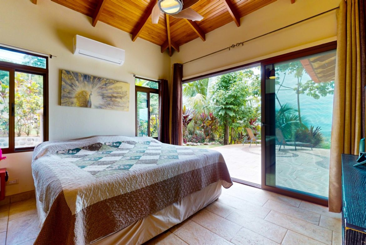RESIDENCE WITH ADDITIONAL LAND: A UNIQUE OPPORTUNITY, IN OJOCHAL – 1.45 ACRES