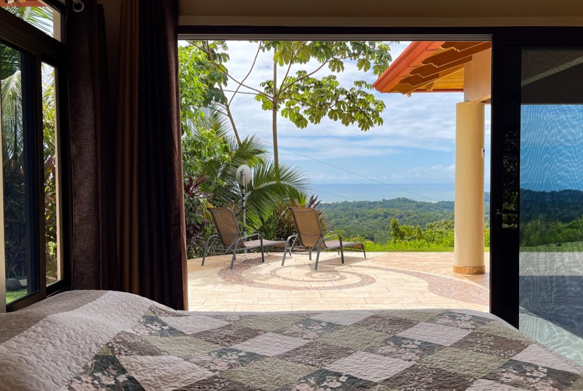 RESIDENCE WITH ADDITIONAL LAND: A UNIQUE OPPORTUNITY, IN OJOCHAL – 1.45 ACRES