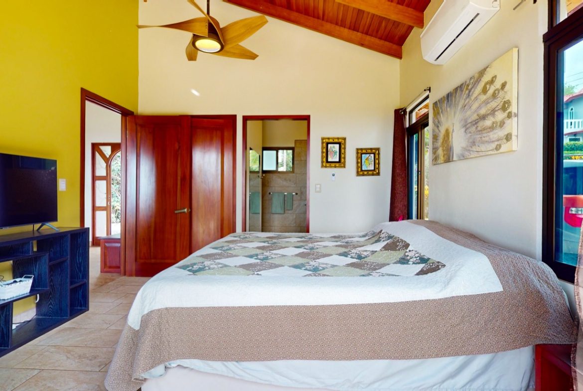 RESIDENCE WITH ADDITIONAL LAND: A UNIQUE OPPORTUNITY, IN OJOCHAL – 1.45 ACRES