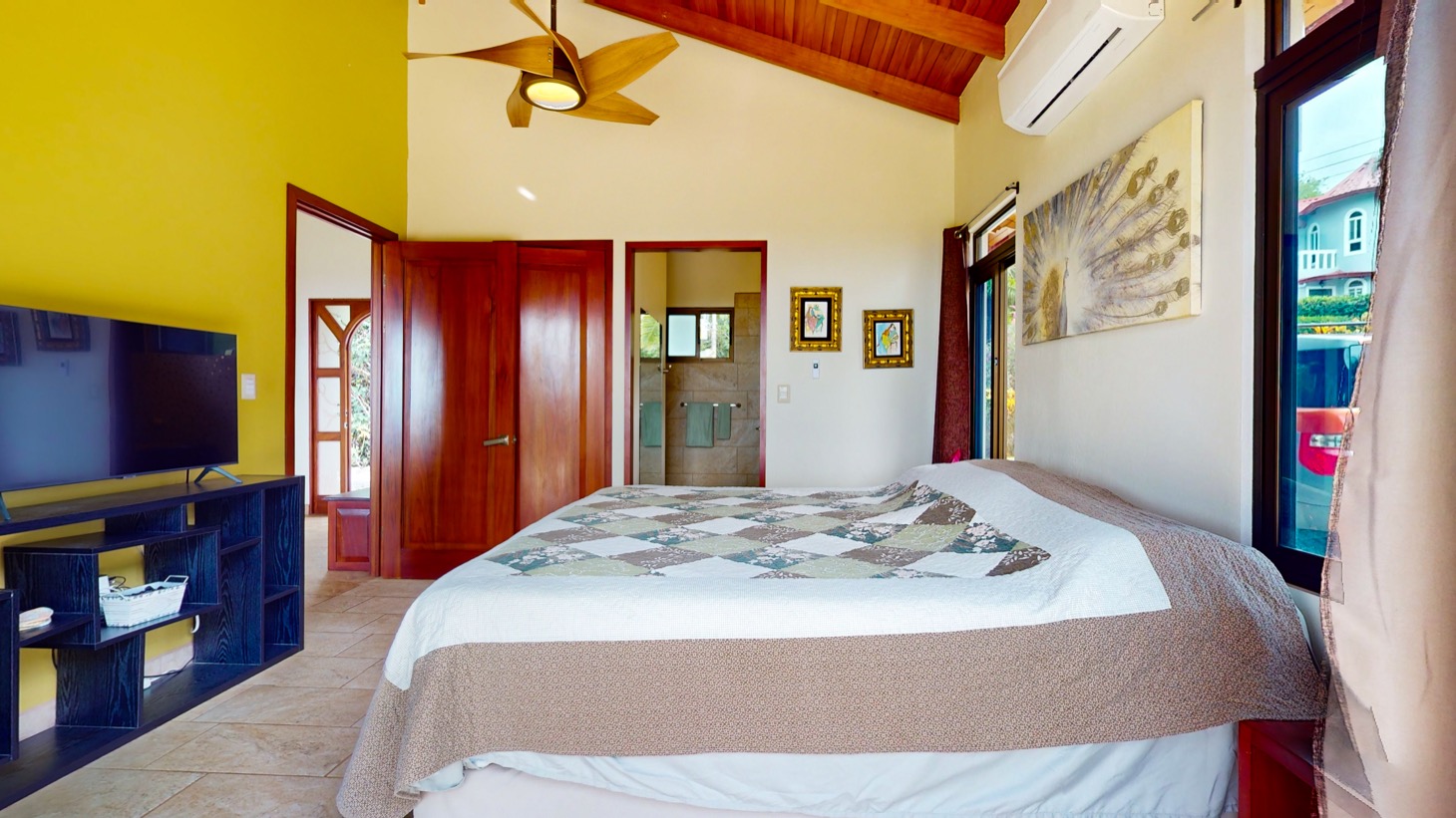 Property For Sale in Ojochal Costa Rica