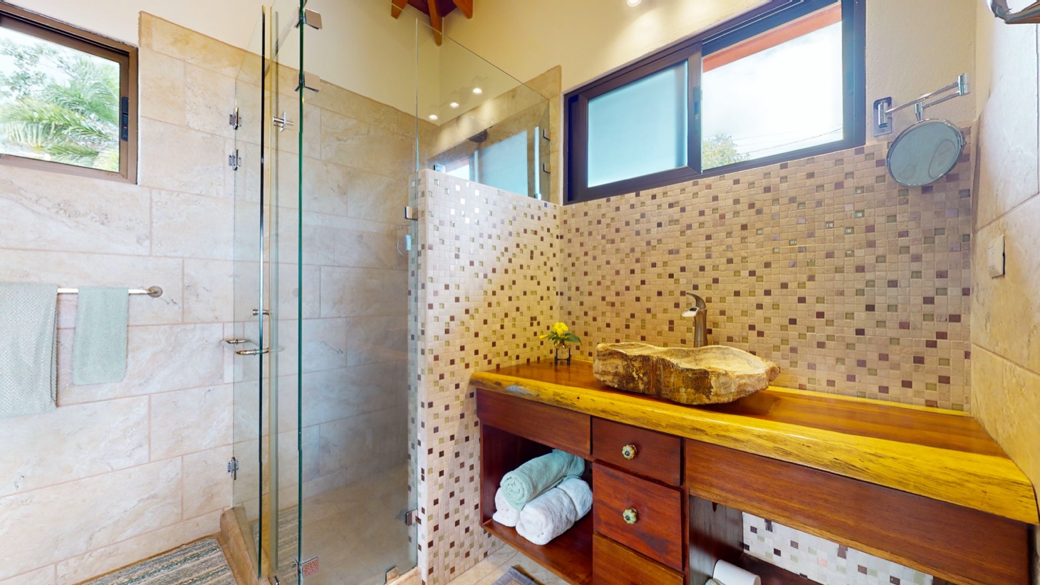 Property For Sale in Ojochal Costa Rica