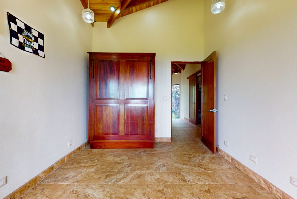 RESIDENCE WITH ADDITIONAL LAND: A UNIQUE OPPORTUNITY, IN OJOCHAL – 1.45 ACRES