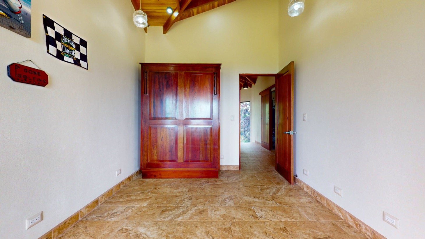 Property For Sale in Ojochal Costa Rica