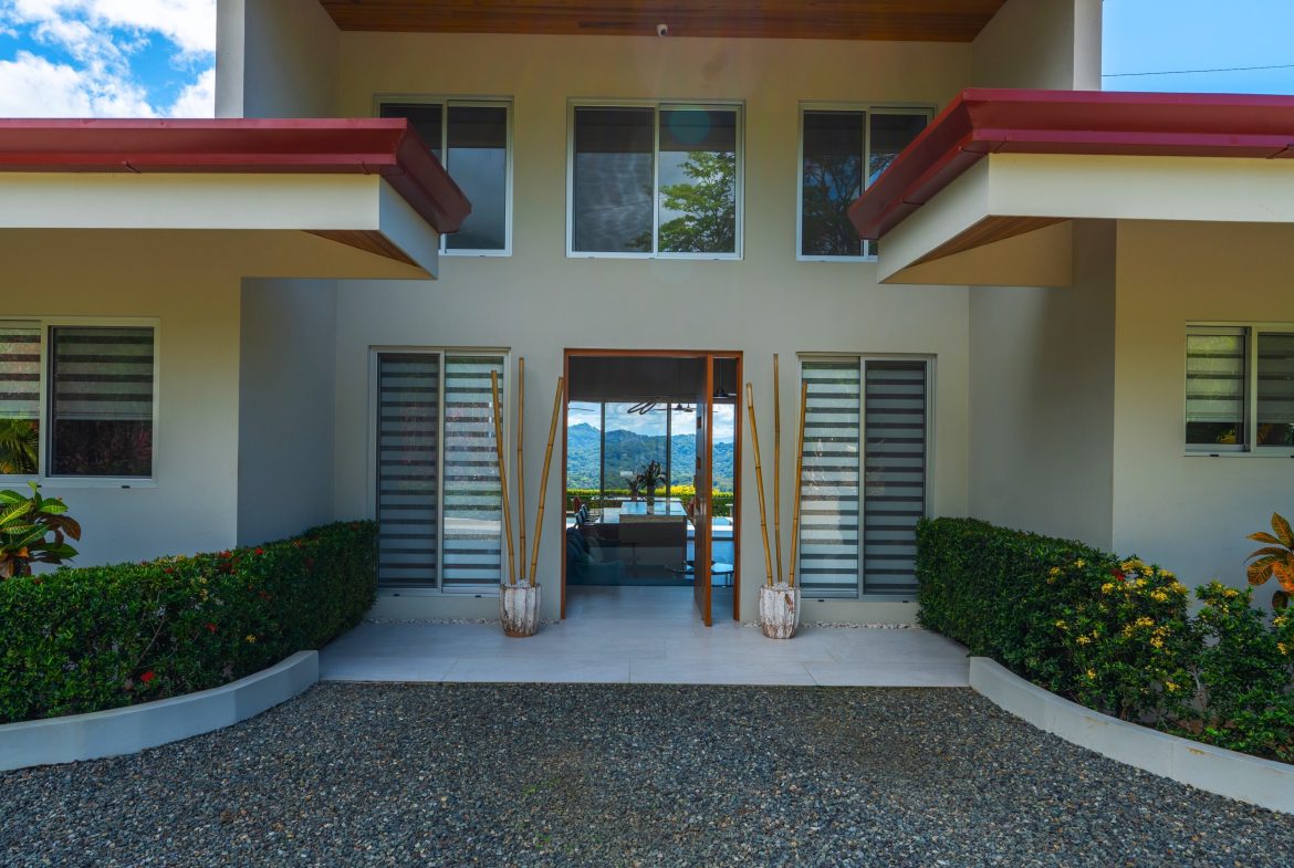CASA HORIZON BLUE PROPERTY WITH THREE BEDROOM AND OCEAN VIEWS, IN OJOCHAL – 0.25 ACRES, Uvita, Costa Rica — photo 4