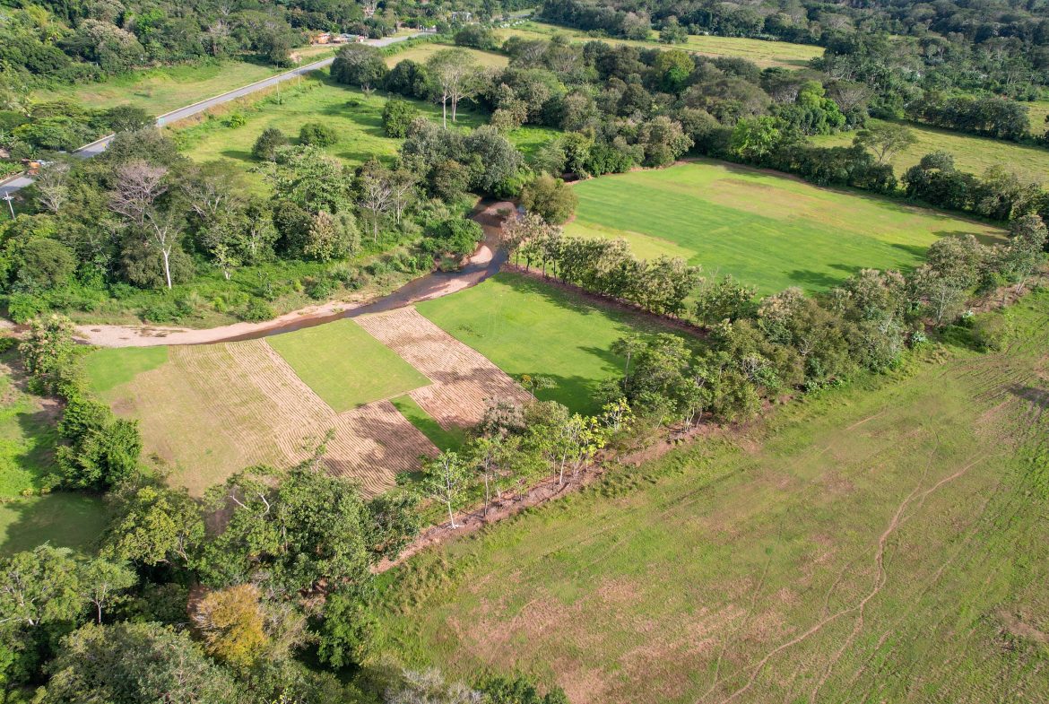 DEVELOPMENT PROPERTY WITH PUBLIC ROAD IN FRONT, IN HATILLO – 23 ACRES