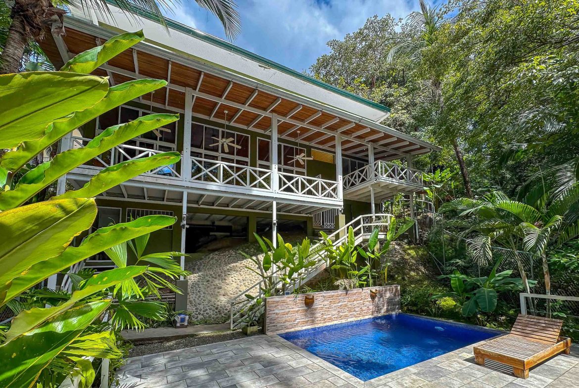 CASA AMABLE PROPERTY WITH THREE BEDROOM, IN MANUEL ANTONIO – 0.27 ACRES, Uvita, Costa Rica — photo 2