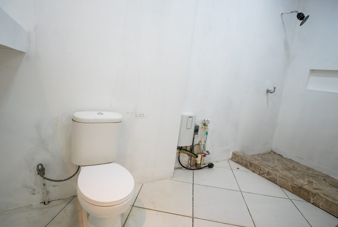 Apartments within Walking Distance to the Beach In Uvita – 0.21 Acres