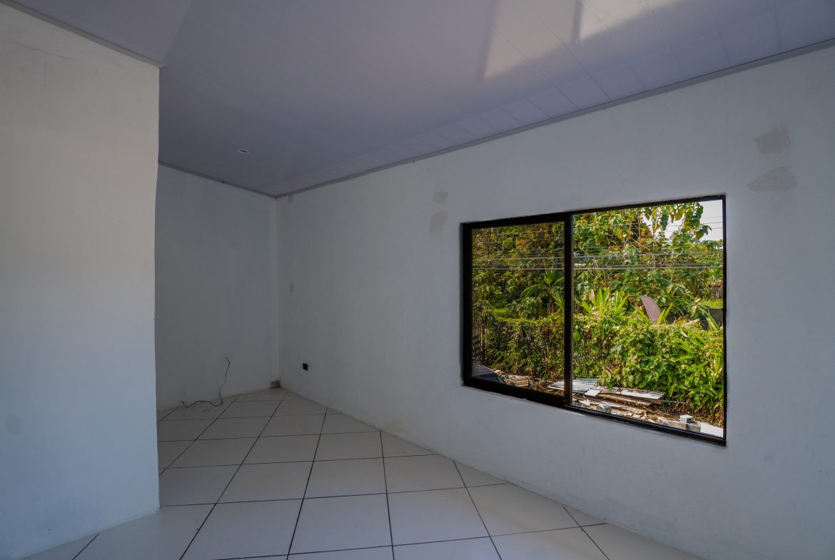 Apartments within Walking Distance to the Beach In Uvita – 0.21 Acres