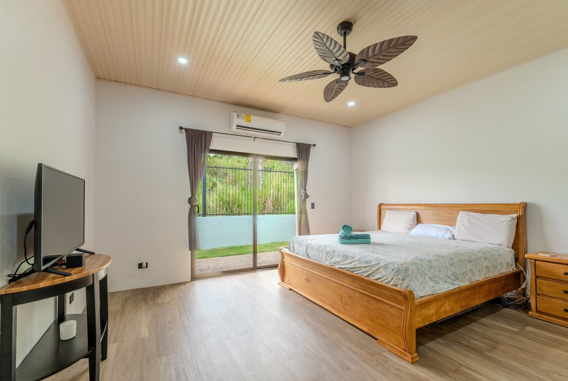 PROPERTY WITH TWO BEDROOMS IN A GATED ENTRANCE, IN QUEPOS – 0.083 ACRES