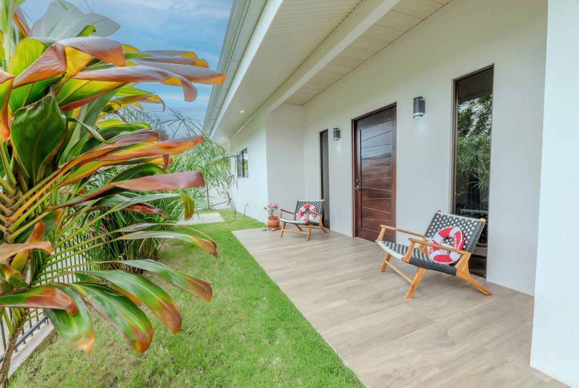 PROPERTY WITH TWO BEDROOMS IN A GATED ENTRANCE, IN QUEPOS – 0.083 ACRES, Uvita, Costa Rica — photo 5