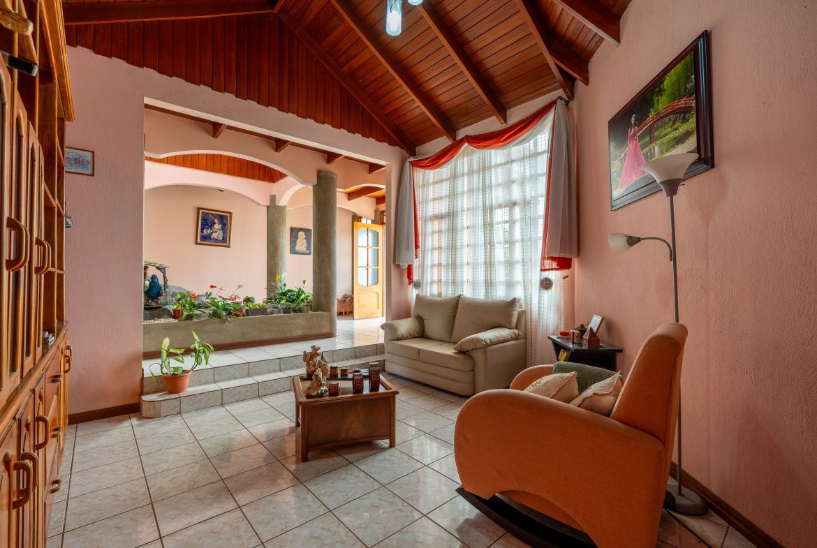 PROPERTY MULTI FAMILY WITH FIVE BEDROOMS, IN PEREZ ZELEDON – 0.26 ACRES, Uvita, Costa Rica — photo 6