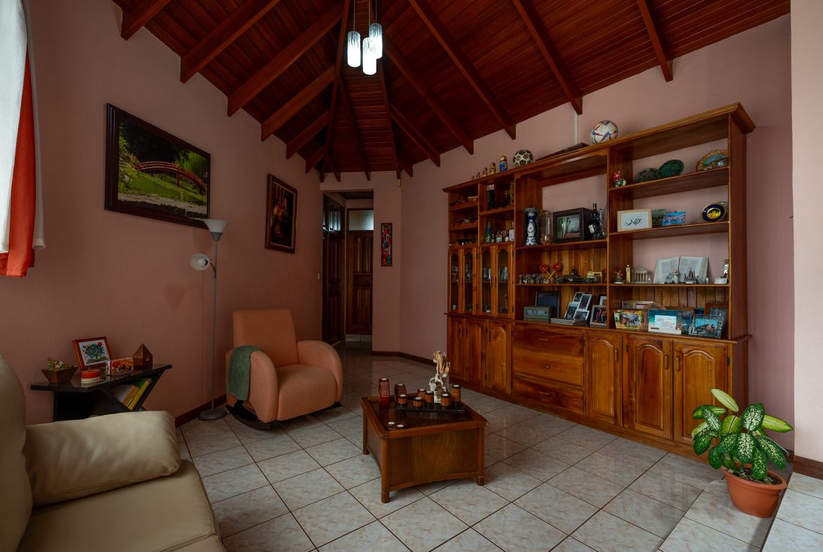 PROPERTY MULTI FAMILY WITH FIVE BEDROOMS, IN PEREZ ZELEDON – 0.26 ACRES, Uvita, Costa Rica — photo 7