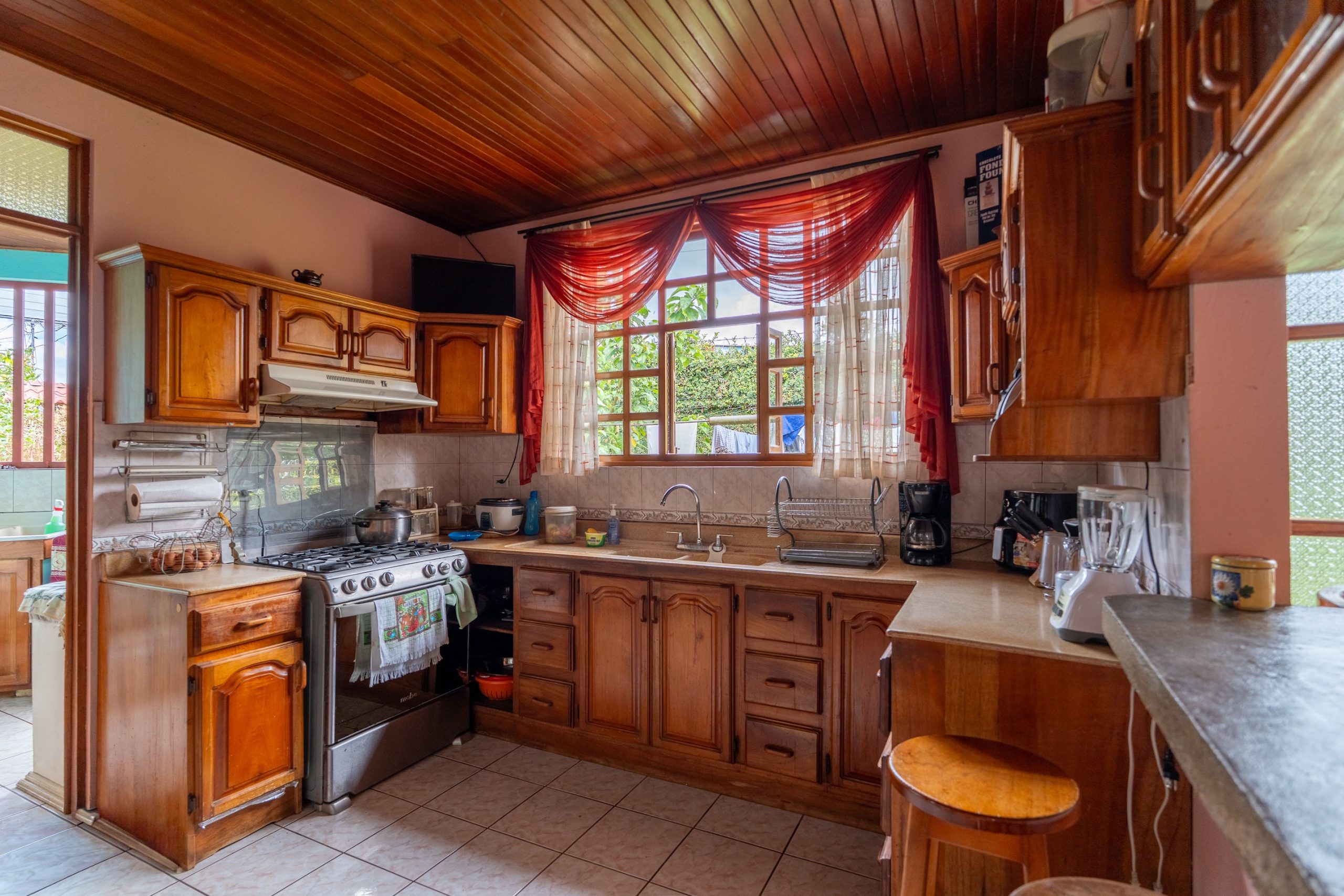 CASA PEREZ ZELEDON-123