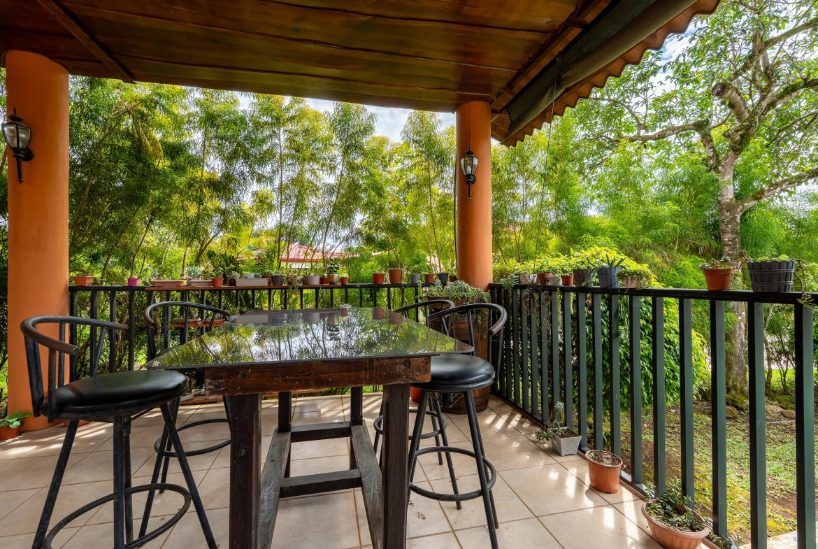 PROPERTY MULTI FAMILY WITH FIVE BEDROOMS, IN PEREZ ZELEDON – 0.26 ACRES