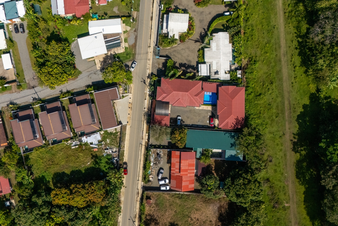 Apartments within Walking Distance to the Beach In Uvita – 0.21 Acres