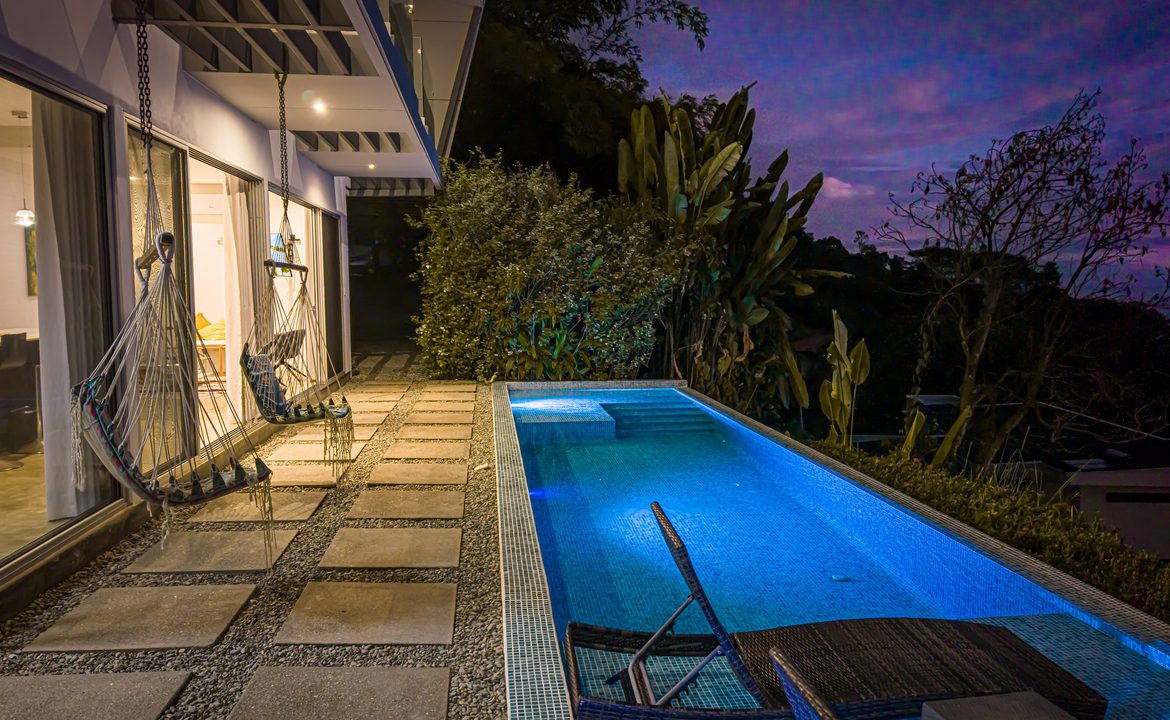 PROPERTY WITH THREE BEDROOM WITH BALCONY AND PANORAMIC VIEWS OF THE OCEAN AND SUNRISE, IN DOMINICAL AYACUCHO – 0.3 ACRES