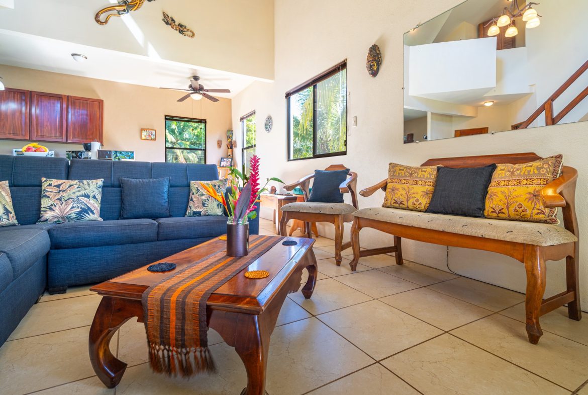CASA BRISA TWO FLOOR PROPERTY WITH BEAUTIFUL VIEWS OF THE GARDEN, IN BAHIA BALLENA – 0.27 ACRES