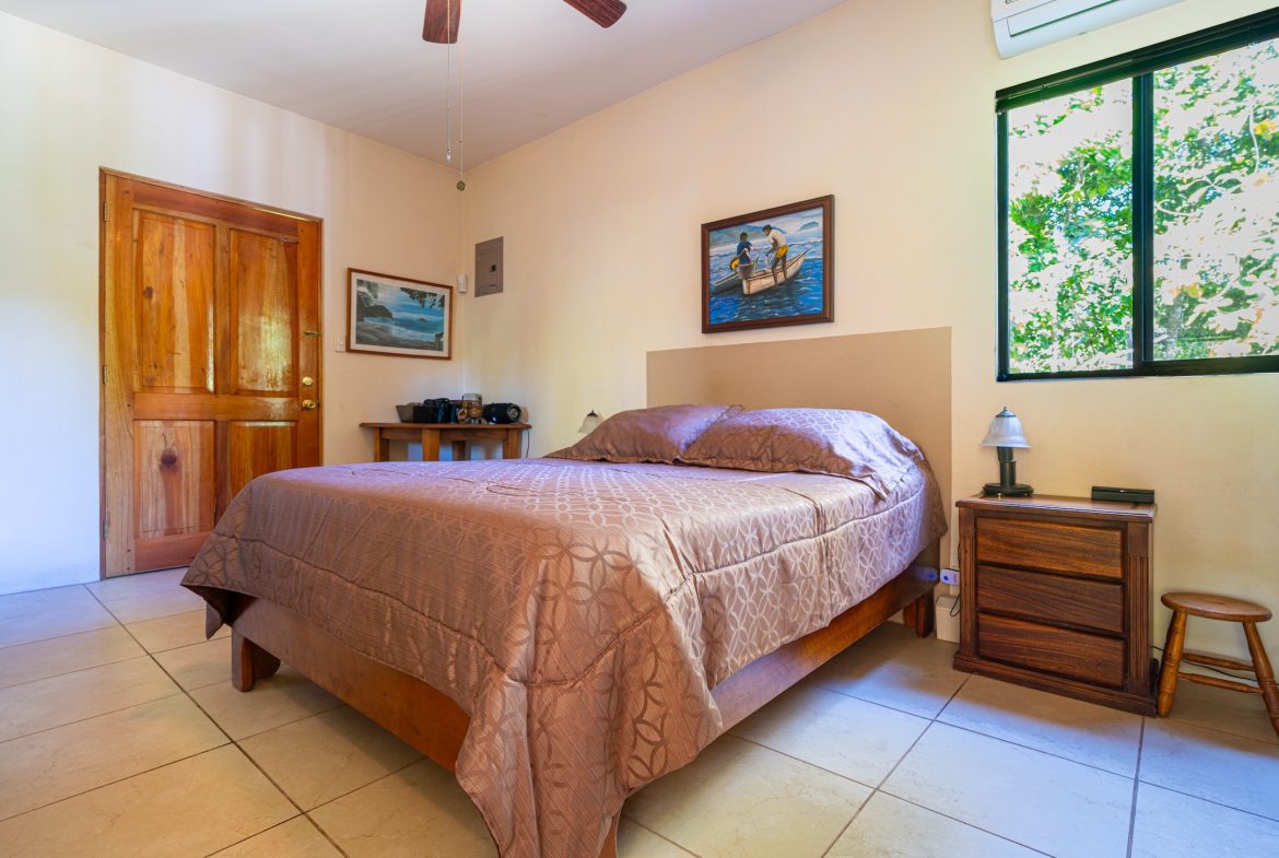 CASA BRISA TWO FLOOR PROPERTY WITH BEAUTIFUL VIEWS OF THE GARDEN, IN BAHIA BALLENA – 0.27 ACRES