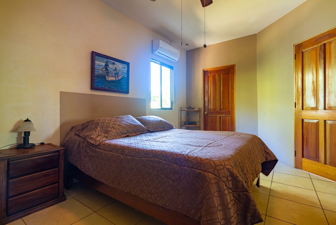 CASA BRISA TWO FLOOR PROPERTY WITH BEAUTIFUL VIEWS OF THE GARDEN, IN BAHIA BALLENA – 0.27 ACRES