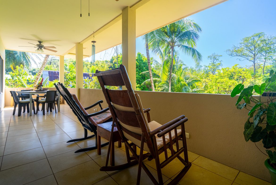 CASA BRISA TWO FLOOR PROPERTY WITH BEAUTIFUL VIEWS OF THE GARDEN, IN BAHIA BALLENA – 0.27 ACRES