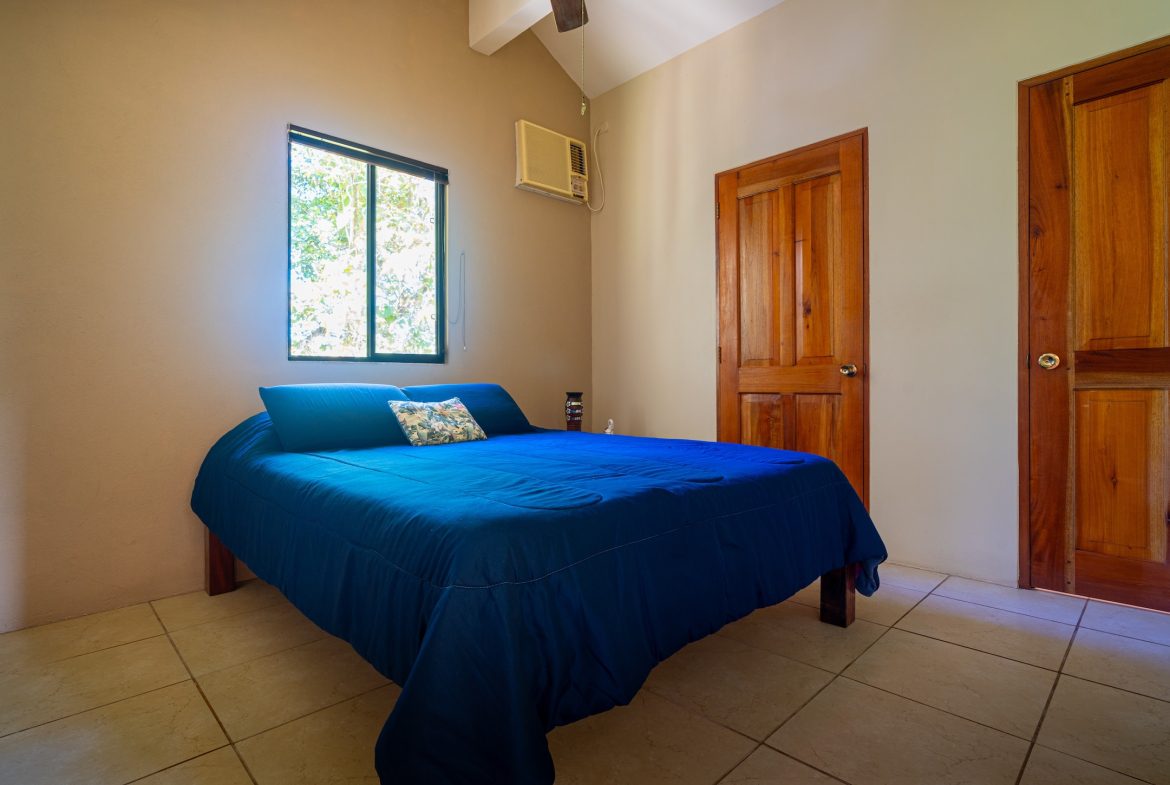 CASA BRISA TWO FLOOR PROPERTY WITH BEAUTIFUL VIEWS OF THE GARDEN, IN BAHIA BALLENA – 0.27 ACRES