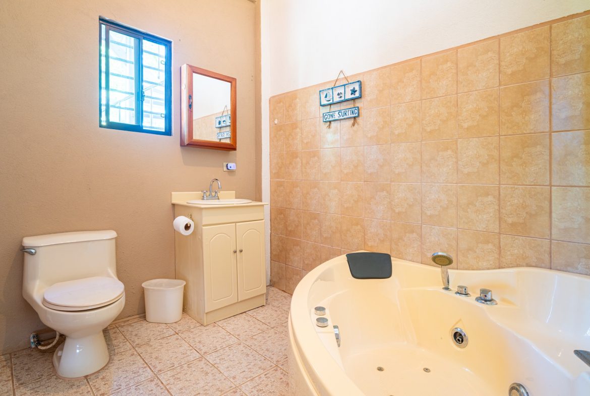 CASA BRISA TWO FLOOR PROPERTY WITH BEAUTIFUL VIEWS OF THE GARDEN, IN BAHIA BALLENA – 0.27 ACRES