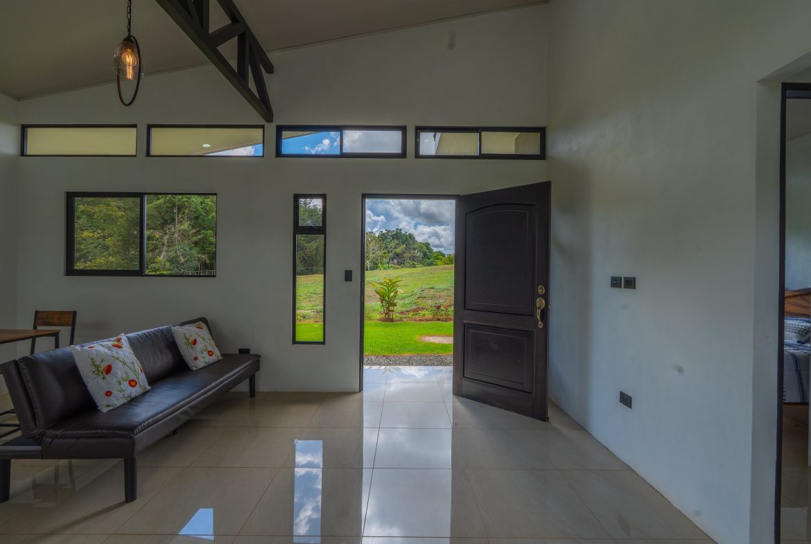PROPERTY WITH TWO BEDROOM WITH GARDEN VIEWS, IN PEREZ ZELEDON – 0.12 ACRES, Uvita, Costa Rica — photo 6