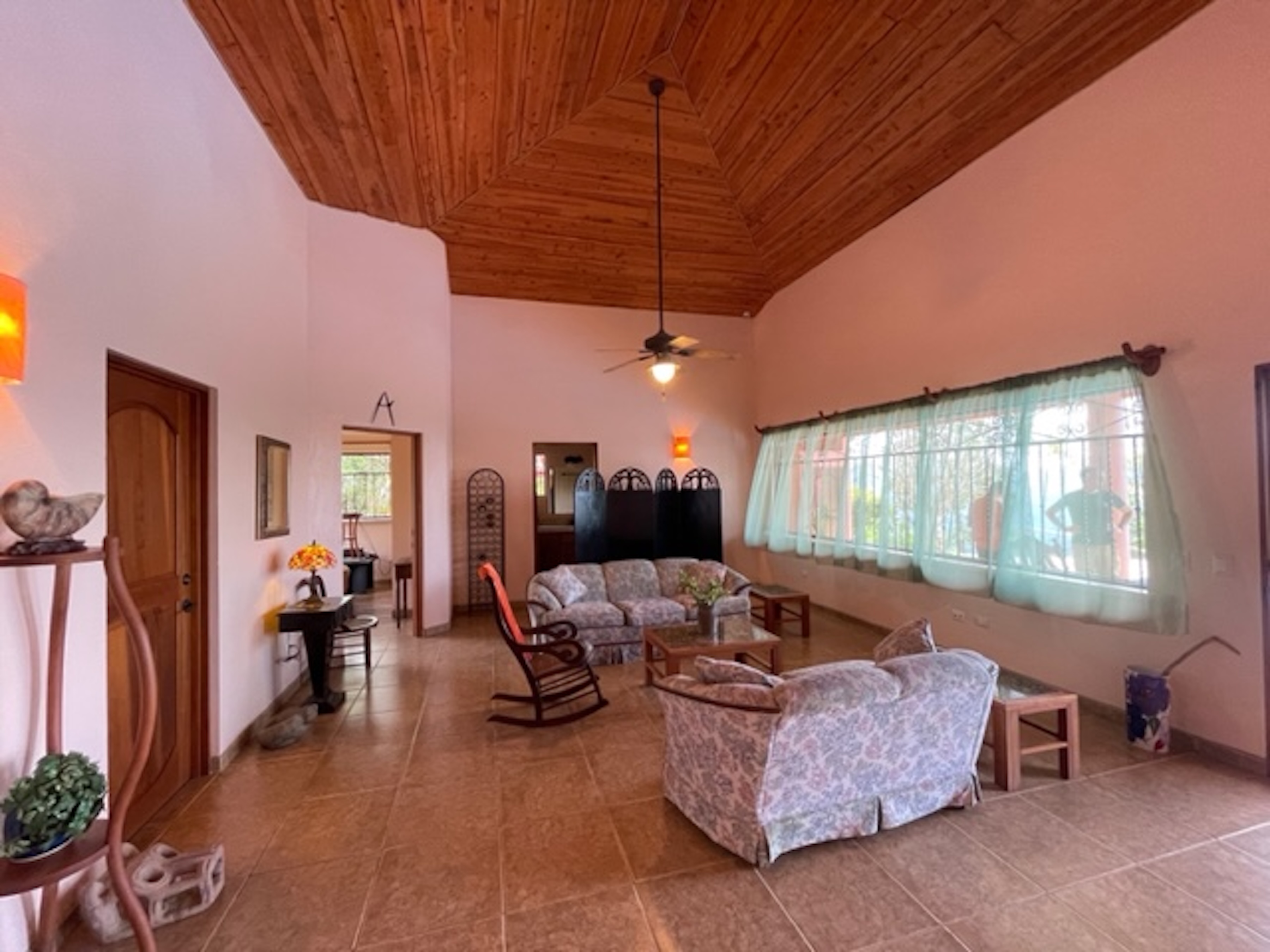 MOUNTAIN PROPERTY WITH A GUEST HOUSE, IN PLATANILLO – 5.2 ACRES