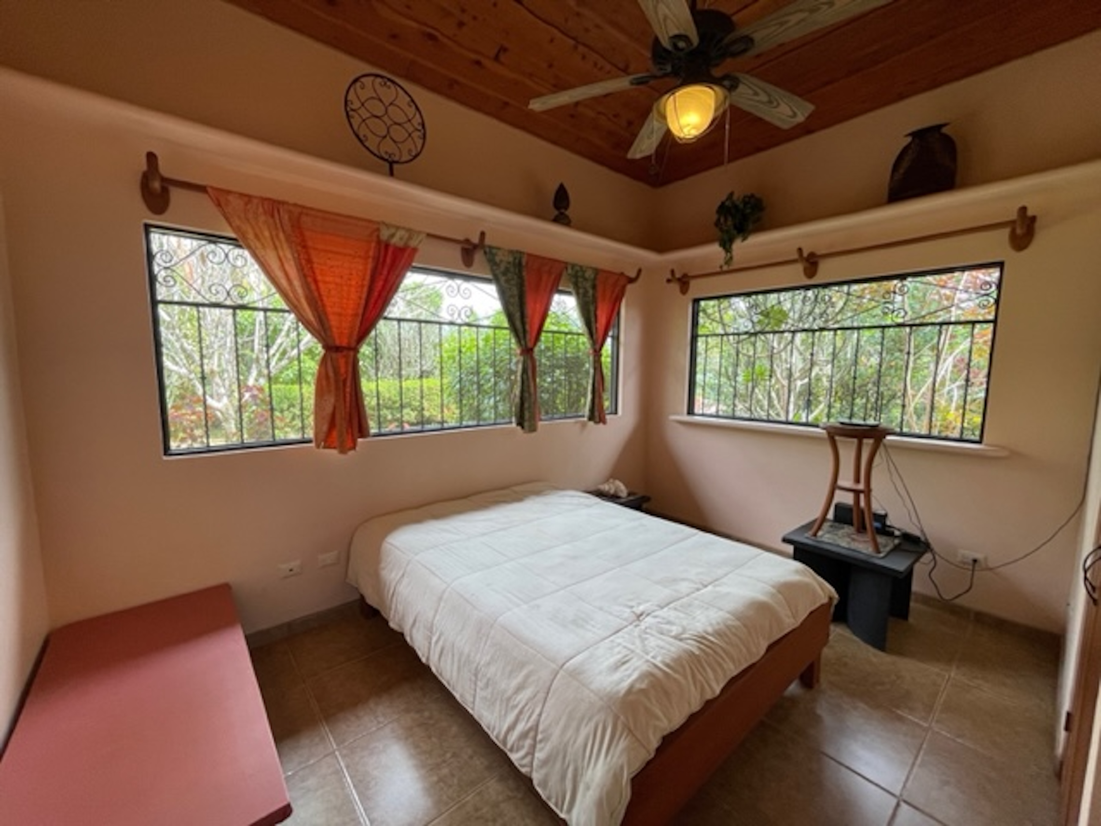 MOUNTAIN PROPERTY WITH A GUEST HOUSE, IN PLATANILLO – 5.2 ACRES