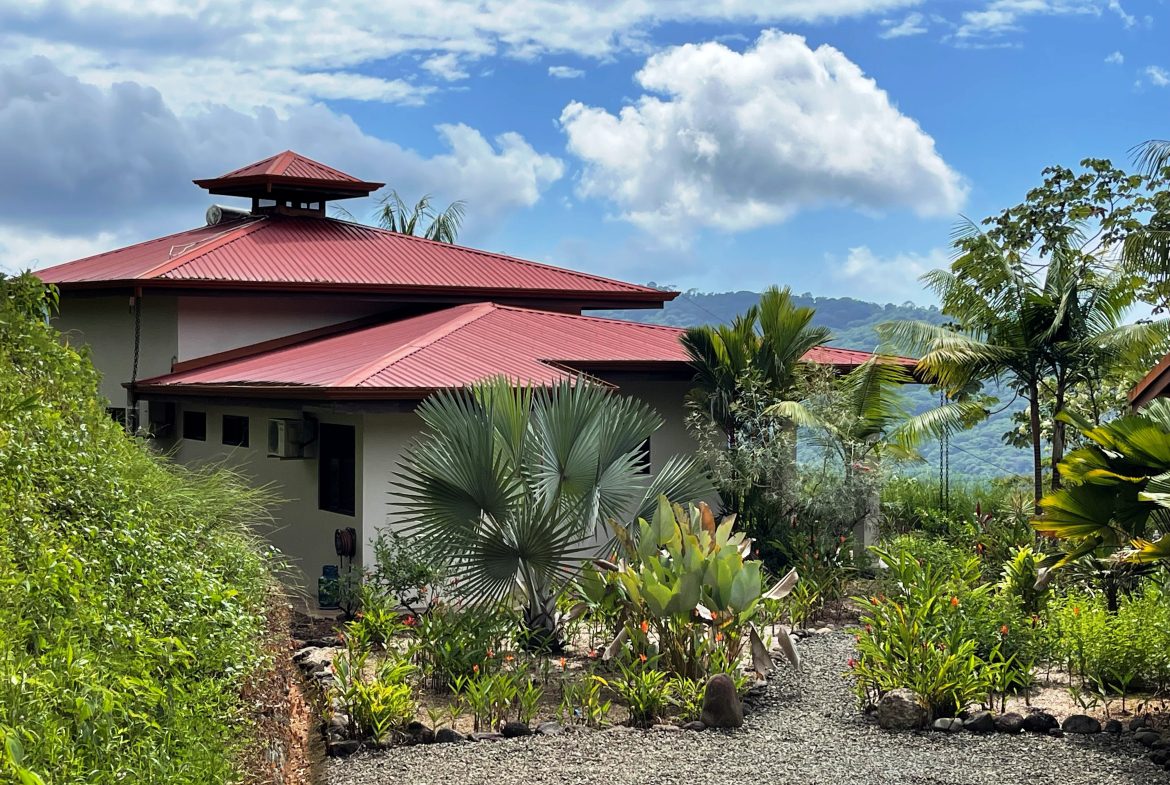 MOUNTAIN PROPERTY WITH A PARTIAL OCEAN VIEWS, IN PLATANILLO – 2.6 ACRES
