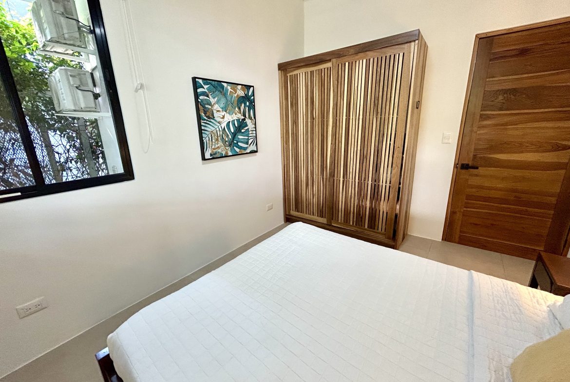 PROPERTY WITH TWO BEDROOM, NEAR TO EVERYTHING, IN UVITA – 0.095 ACRES