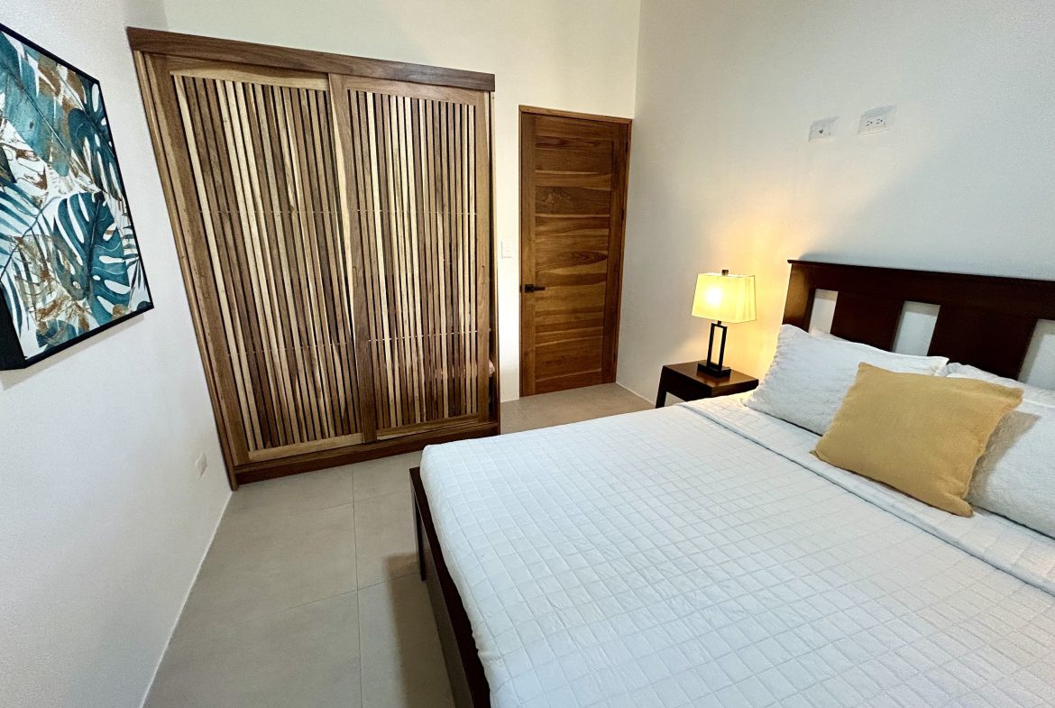 PROPERTY WITH TWO BEDROOM, NEAR TO EVERYTHING, IN UVITA – 0.095 ACRES