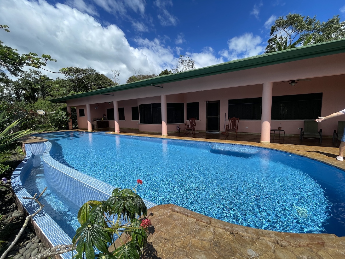 MOUNTAIN PROPERTY WITH A GUEST HOUSE, IN PLATANILLO – 5.2 ACRES
