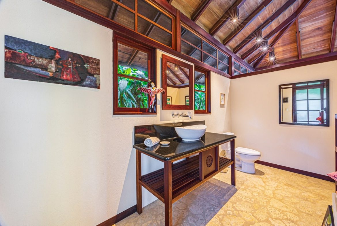 PROPERTY WITH TWO BEDROOMS IN THE MOUNTAIN, IN HATILLO – 1.37 ACRES