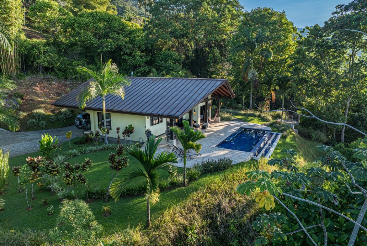 PROPERTY WITH TWO BEDROOM IN A GATED COMMUNITY, IN ESCALERAS COSTA VERDE – 2 ACRES, Uvita, Costa Rica — photo 3