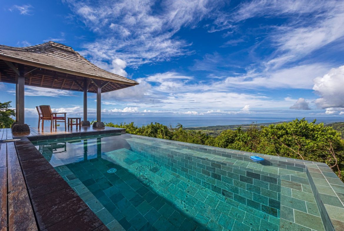 PROPERTY WITH TWO BEDROOMS IN THE MOUNTAIN, IN HATILLO – 1.37 ACRES